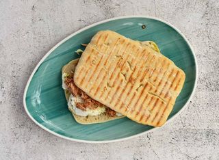 Panini con atún