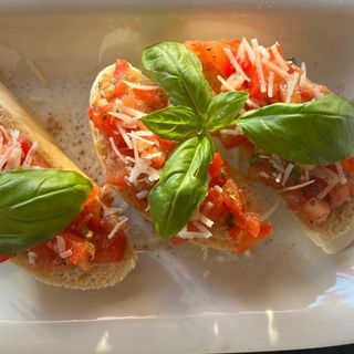 Bruschette ai pomodorini 3 pezzi