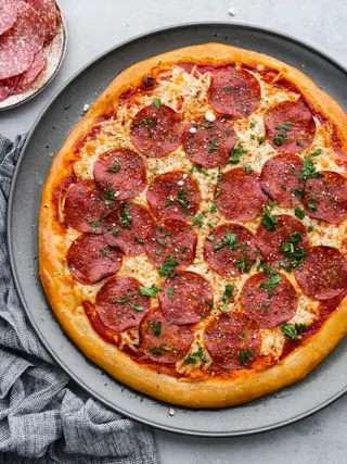 Pizza salame piccante 