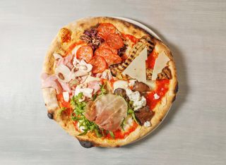 Pizza quattro stagioni