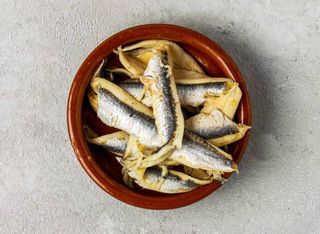 Antipasto misto di pesce marinato