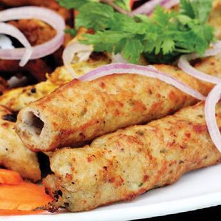 Sheekh kebab insalata con nan