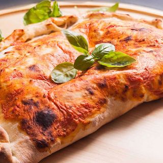 Calzone cinque formaggi
