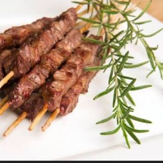 Arrosticini di agnello abruzzesi