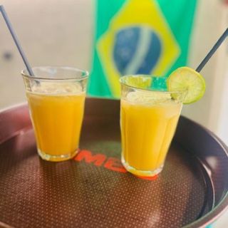 Caldo de cana bicchieri