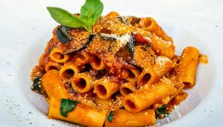 Pasta Alla Norma (solo dalle 12 alle 14)