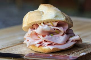 Panino Pugliese Mortadella  (solo dalle 12 alle 14)