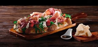 Panino Pugliese Crudo  (solo dalle 12 alle 14)