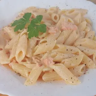 Pennette Panna e Salmone