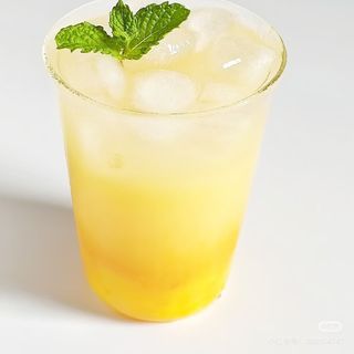 Yakult al mango large 