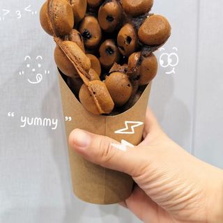 Egg waffle con cioccolato 