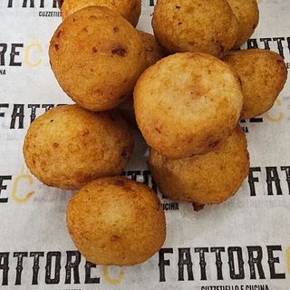 Polpette di salame e provola 10 pezzi