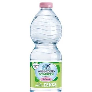 Acqua naturale