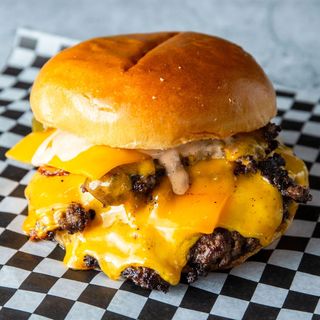 Smash cheese burger