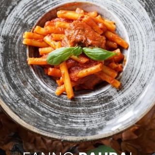 Ziti al ragu napoletano