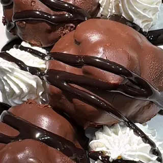 Profitterole al cioccolato