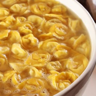 Cappelletti di carne In brodo