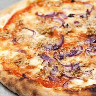 Pizza tonno e cipolla