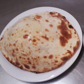 Cheese naan
