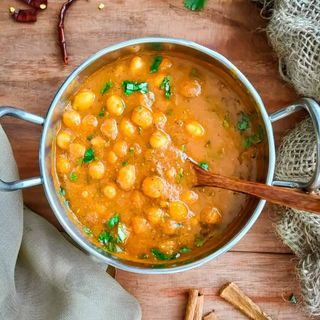 White chana plate