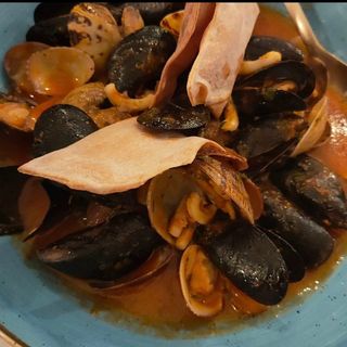 Soutè rosso di mare