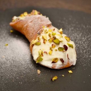 Cannolo siciliano grande