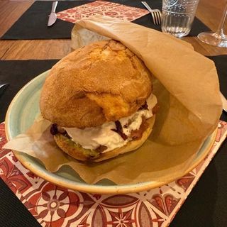 Panino con tartare di tonno