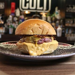 Doppio cheeseburger