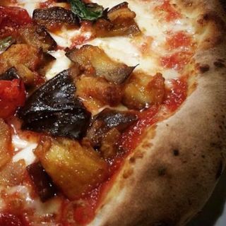 Pizza Melanzane alla napoletana