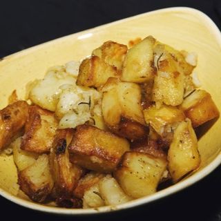 Patate al forno al rosmarino