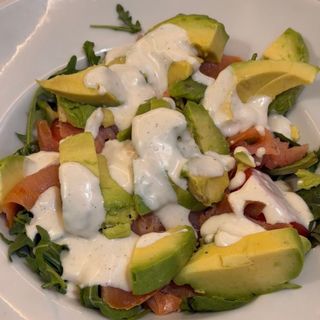 Insalata di salmone