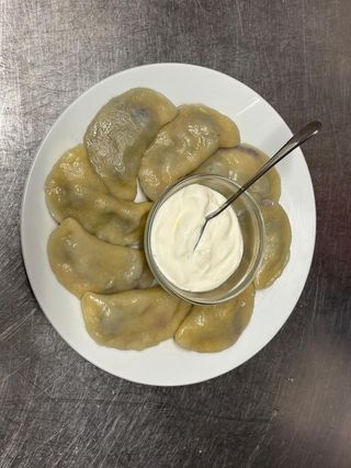 Varenyky ripieni di visciola
