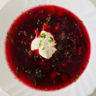 Borsch piu bruschetta con lardo