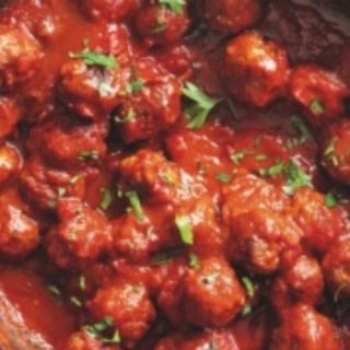 Polpette di carne al sugo con pure' di patate