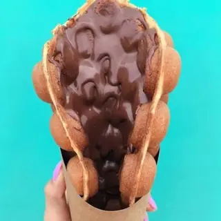 Bowl bubble waffle Nutella