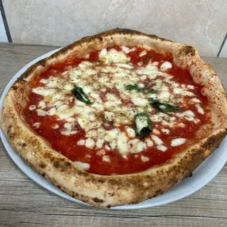 Margherita con provola