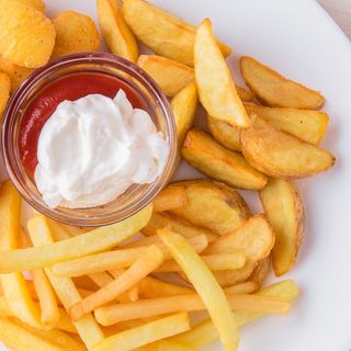 Patatine fritte grandi