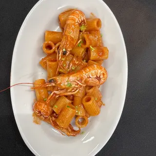 Mezze maniche sugo  di scampi 