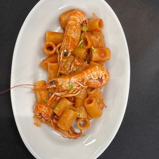 Mezze maniche sugo  di scampi 