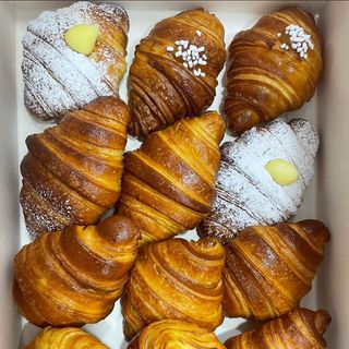 Cornetto marmellata di albicocca