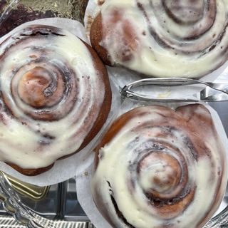 Cinnamon rolls