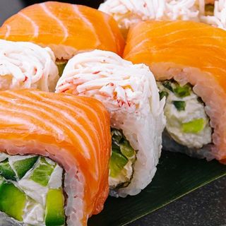 53 Rainbow maki