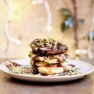 Pancake cioccolato e granella pistacchio
