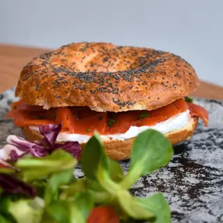 Bagel smoked salmon, cream cheese