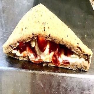 Tramezzino Pomodorini e Philadelphia