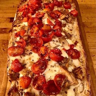 Bruschetta Tonno, pomodorini e origano