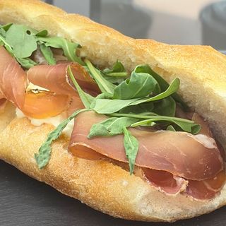 Panino crudo