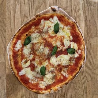 Margherita con bufala