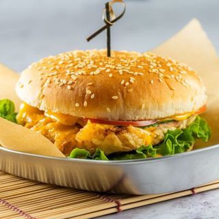 Бургер куриный (250г)