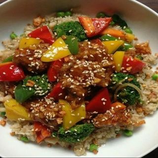 Рис Жареный С Мясом И Овощами